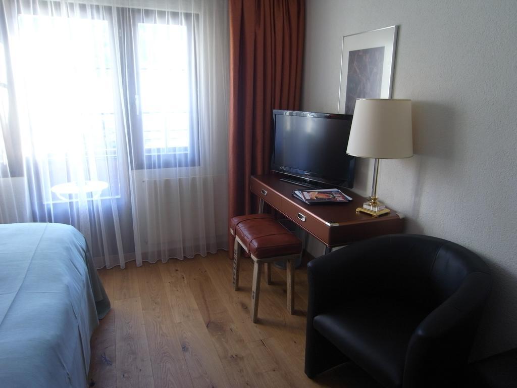 Chalet-Hotel Larix Davos Bagian luar foto