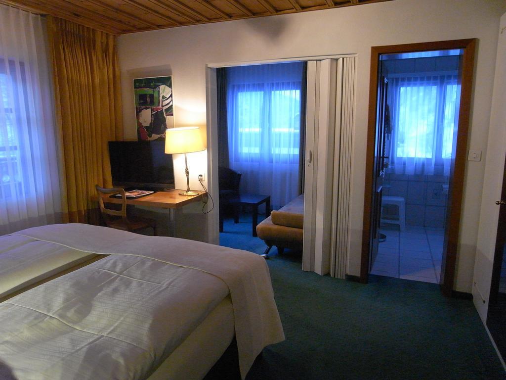 Chalet-Hotel Larix Davos Bagian luar foto