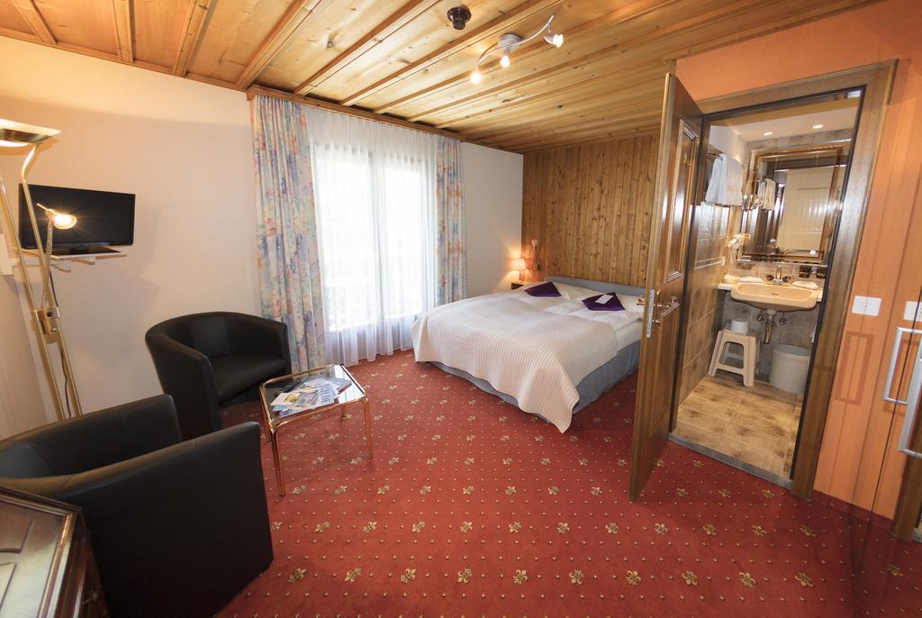 Chalet-Hotel Larix Davos Bagian luar foto
